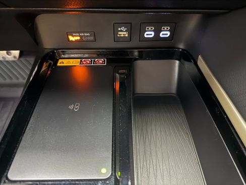 Used 2025 Toyota Camry XSE image 19