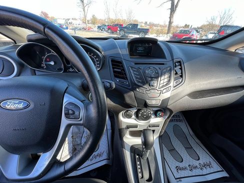 Used 2016 Ford Fiesta SE image 12