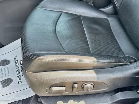 Used 2020 Chevrolet Equinox Premier AWD/4WD image 22