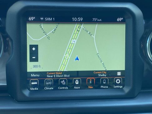 Used 2022 Jeep Wrangler Unlimited Rubicon w/ Trailer Tow Package image 31