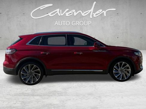 Used 2019 Lincoln Nautilus Reserve FWD image 17