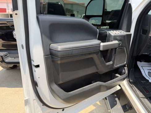 Used 2019 Ford F450 Platinum w/ Platinum Ultimate Package AWD/4WD image 5