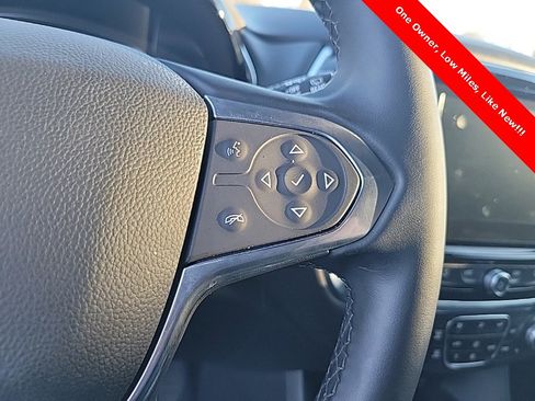 Used 2023 Chevrolet Traverse LT image 26