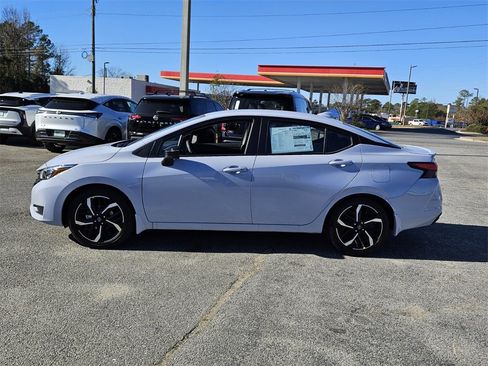 New 2025 Nissan Versa SR image 2