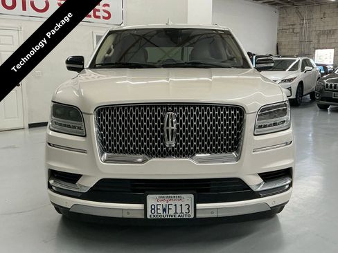 Used 2018 Lincoln Navigator Select w/ Technology Package image 2