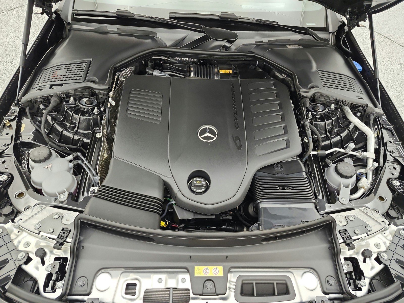 New 2027 Mercedes-Benz CLE 450 4MATIC Cabriolet image 12