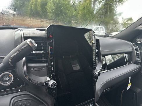 New 2025 RAM 2500 Limited image 21