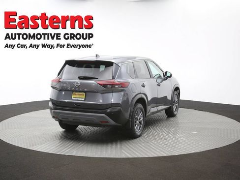 Used 2023 Nissan Rogue S AWD/4WD image 40