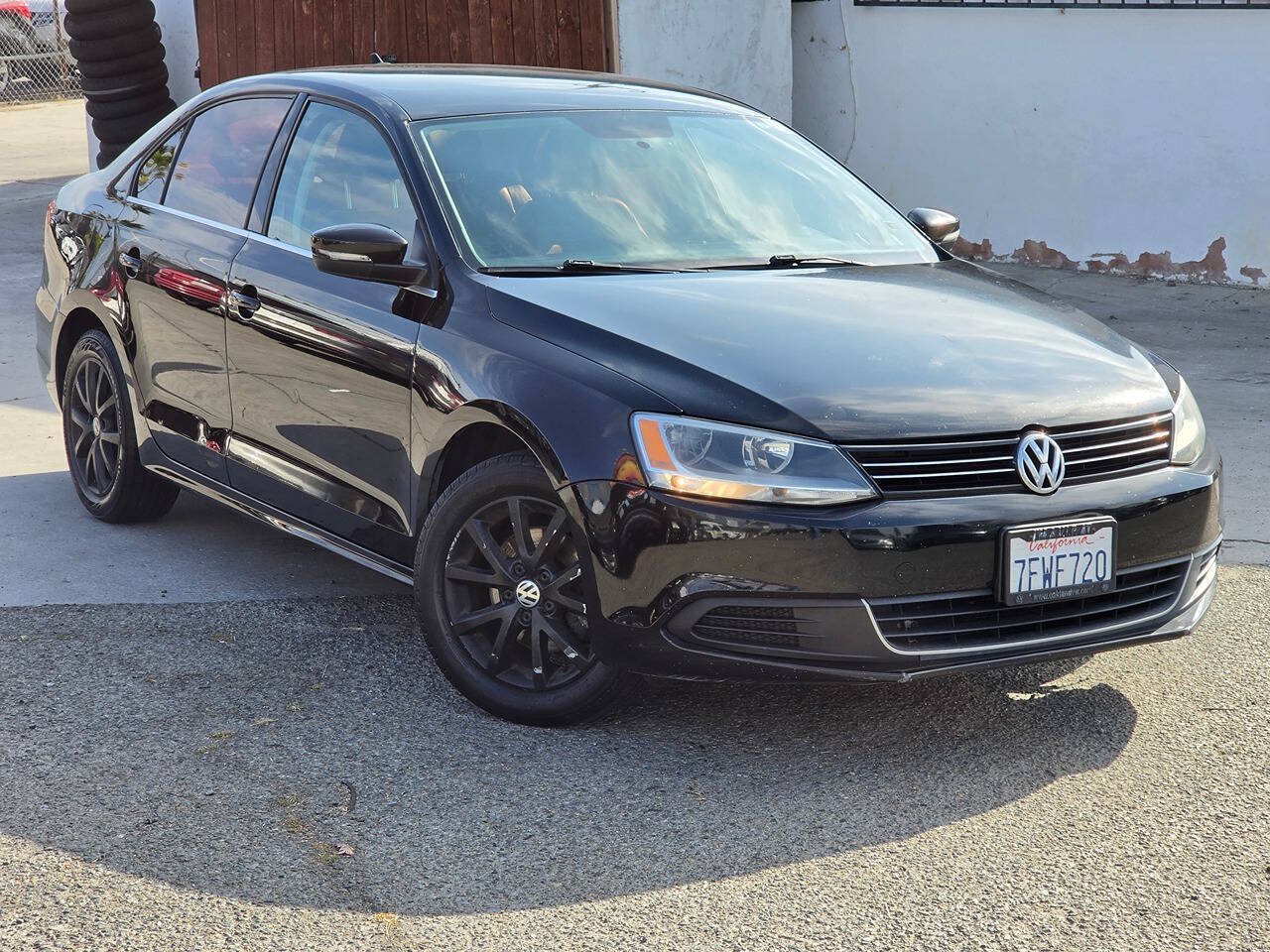Used 2014 Volkswagen Jetta SE FWD image 3