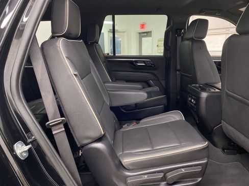 Used 2025 Chevrolet Tahoe Premier image 17