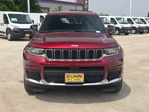 New 2026 Jeep Grand Cherokee L 2WD image 8