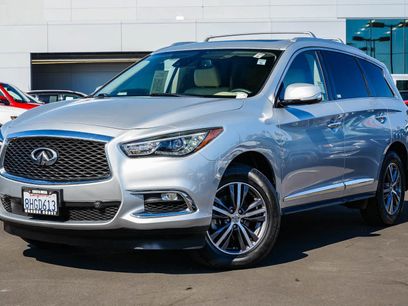 Used 2019 INFINITI QX60 Luxe w/ Essential Package
