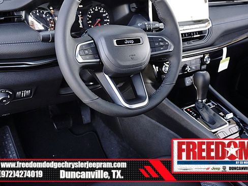 New 2026 Jeep Compass Latitude image 25