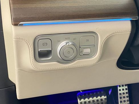 New 2026 Mercedes-Benz GLE 63 AMG S image 19