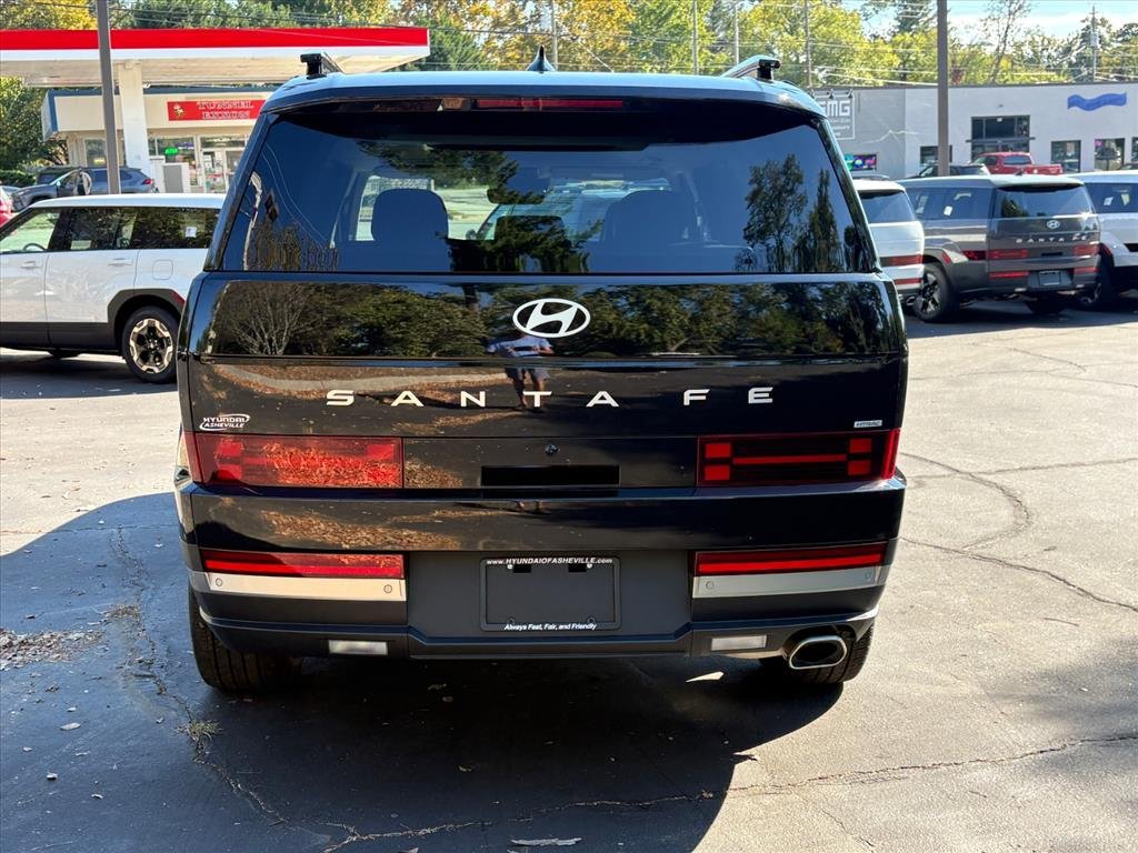 Certified 2025 Hyundai Santa Fe Limited AWD/4WD image 4