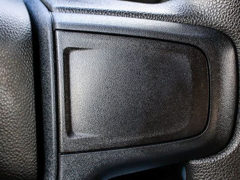 Used 2024 Chevrolet Silverado 1500 Custom image 26