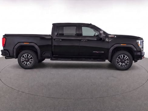 Certified 2020 GMC Sierra 2500 AT4 w/ AT4 Premium Package AWD/4WD image 6