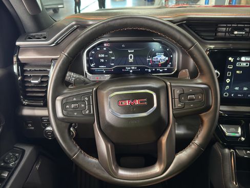 Used 2025 GMC Sierra 1500 AT4 w/ AT4 Premium Package AWD/4WD image 26