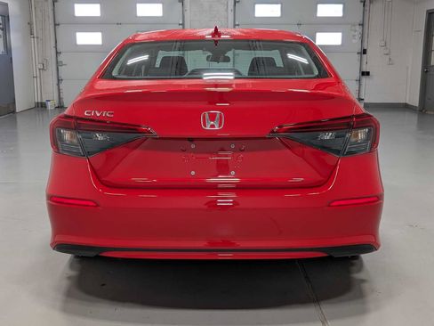Certified 2024 Honda Civic EX image 9