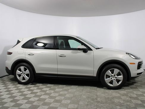 Used 2022 Porsche Cayenne Premium Pkg image 44