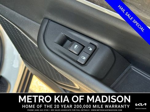 Used 2022 Jeep Grand Cherokee L Limited w/ Black Appearance Package AWD/4WD image 43