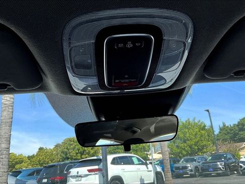 Used 2023 Hyundai Elantra SEL image 15