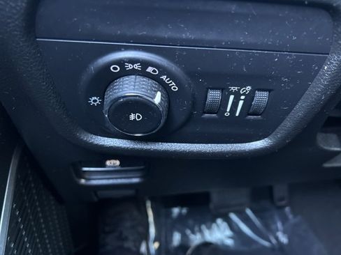 Used 2022 Jeep Grand Cherokee L Limited image 26