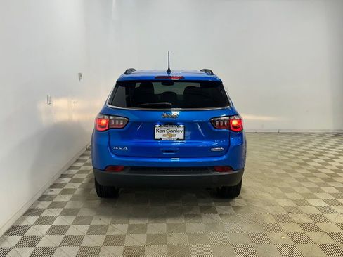 Used 2021 Jeep Compass Latitude w/ Driver Assistance Group image 5