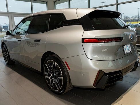 Used 2026 BMW iX xDrive60 w/ M Sport Package AWD/4WD image 4