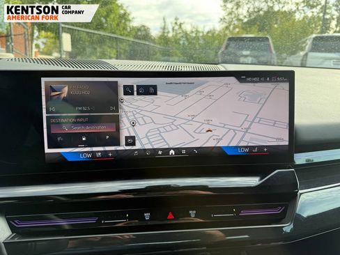 Used 2025 BMW 530i xDrive image 26