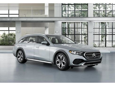 Used 2025 Mercedes-Benz E 450 4MATIC All-Terrain Wagon image 21