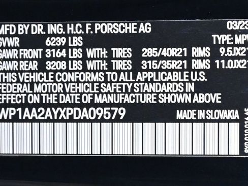 Certified 2023 Porsche Cayenne Platinum Edition AWD/4WD image 28