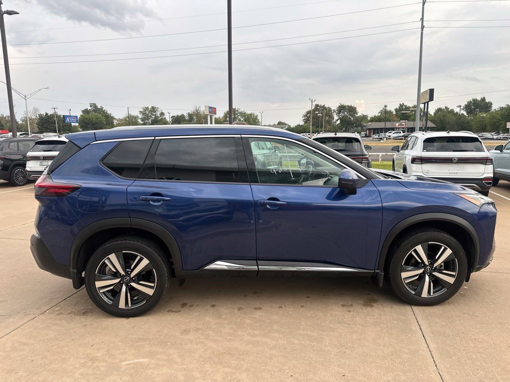 Used 2023 Nissan Rogue SL FWD image 5