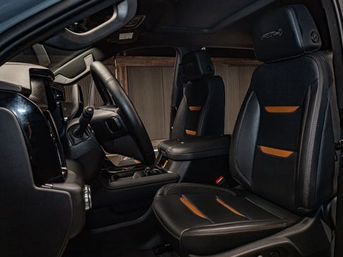 Used 2025 GMC Sierra 2500 AT4 w/ AT4 Premium Plus Package image 24