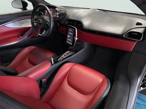Used 2023 McLaren Artura RWD image 10