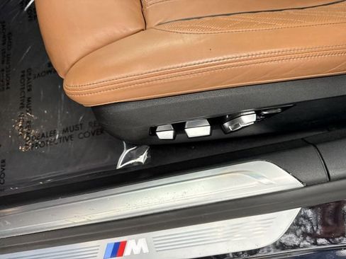 Used 2020 BMW 750i xDrive AWD/4WD image 12