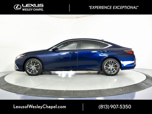 Used 2022 Lexus ES 350 w/ Premium Package image 10