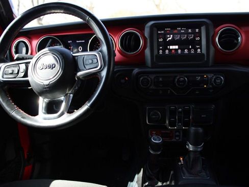 Used 2021 Jeep Wrangler Unlimited Rubicon image 40