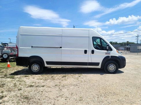 Used 2019 RAM ProMaster 2500 FWD image 4