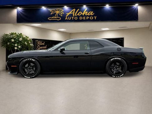 Used 2015 Dodge Challenger R/T Scat Pack w/ Leather Interior Group RWD image 2