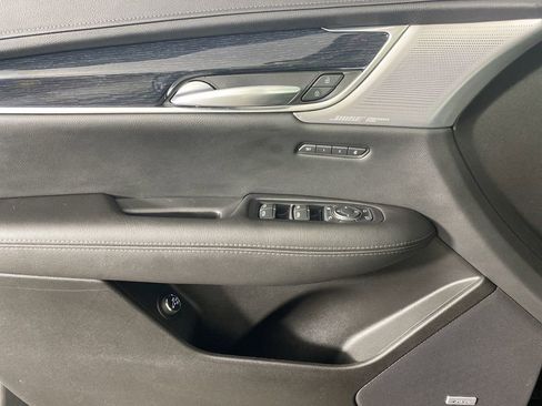 Used 2025 Cadillac XT5 Premium Luxury image 24