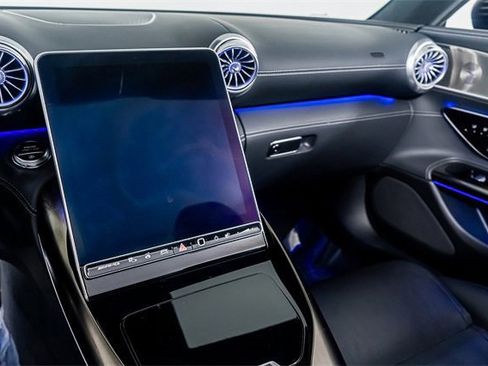 Used 2022 Mercedes-Benz SL 63 AMG 4MATIC w/ AMG Aerodynamic Package image 50