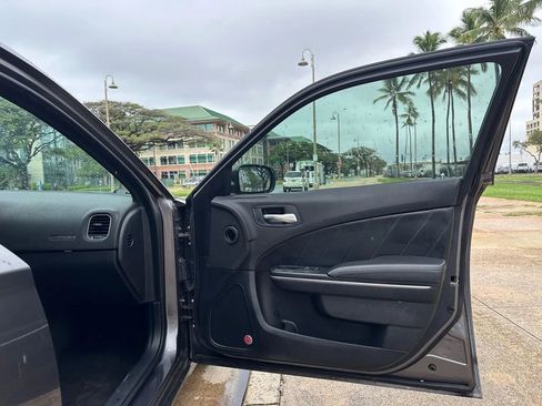 Used 2015 Dodge Charger R/T image 14