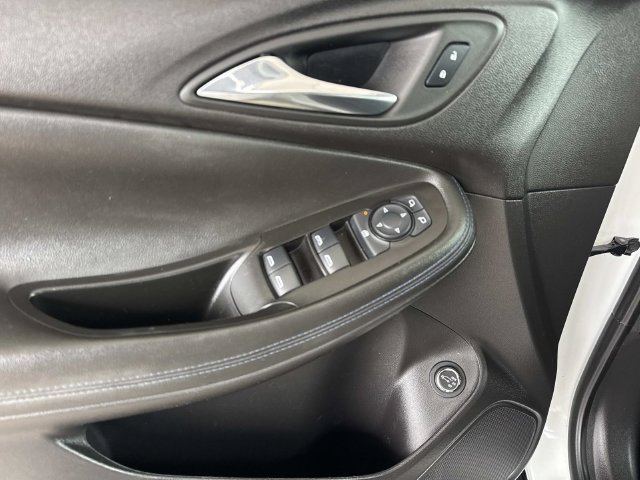 Used 2025 Buick Encore GX Sport Touring w/ Comfort Package FWD image 19