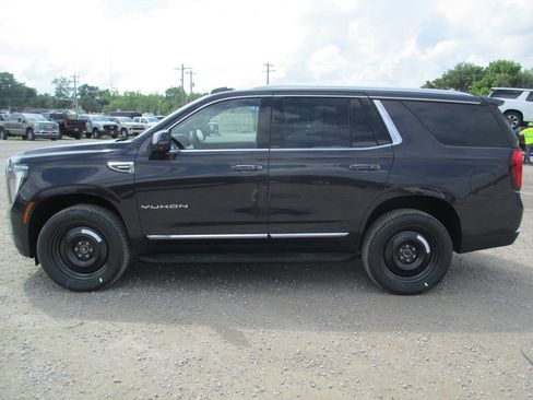 New 2026 GMC Yukon Elevation w/ Elevation Premium Package AWD/4WD image 7