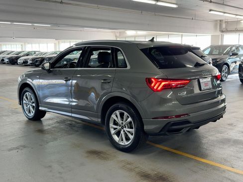 Used 2025 Audi Q3 2.0T Premium w/ Convenience Package image 3