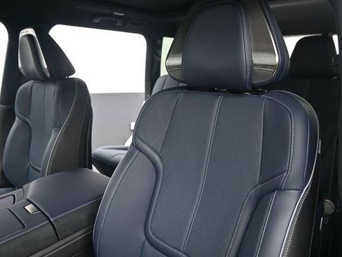 New 2026 INFINITI QX80 4WD image 14