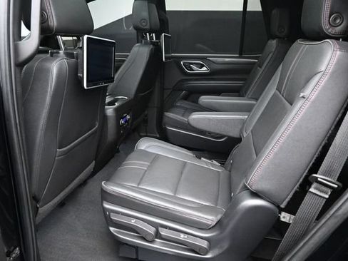 Used 2022 Chevrolet Tahoe RST w/ Luxury Package AWD/4WD image 18