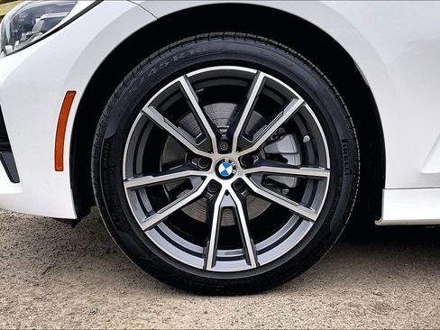 Used 2021 BMW 330i Sedan w/ Driving Assistance Package image 12