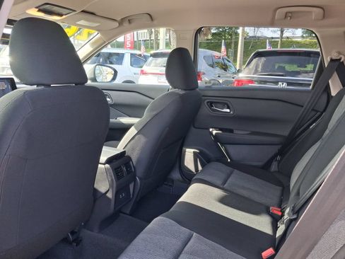 Used 2026 Nissan Rogue SV FWD image 8